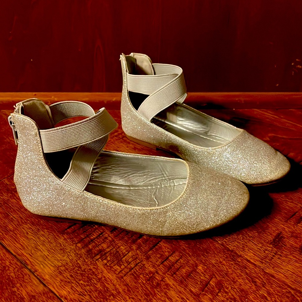 Sparkly silver dress shoes